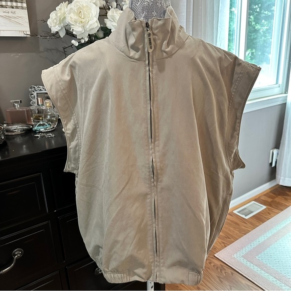 ProQuip Windshield Weatherwear Golf Vest Men’s Medium - Picture 2 of 16